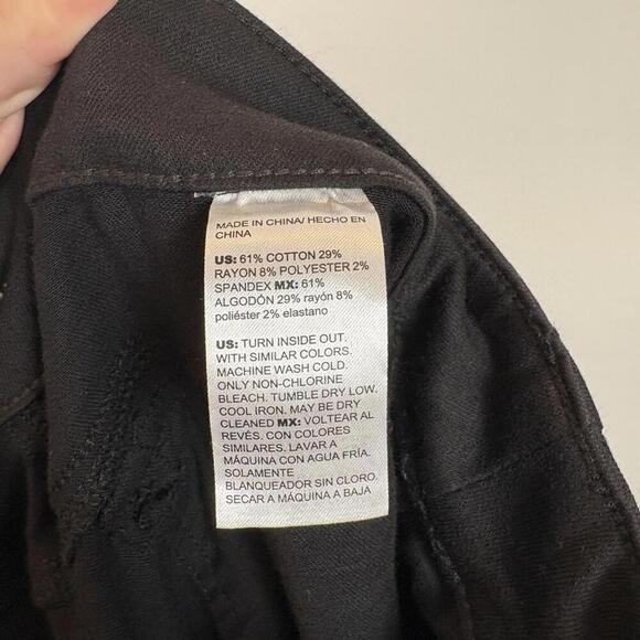 Chico's Black Wide Leg Stretch Pull on Black Denim Jeans Size: 10 - Picture 9 of 9